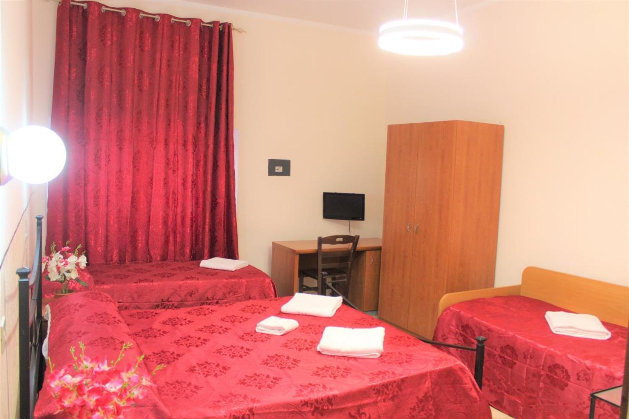 Hotel Eurorooms Рим Экстерьер фото