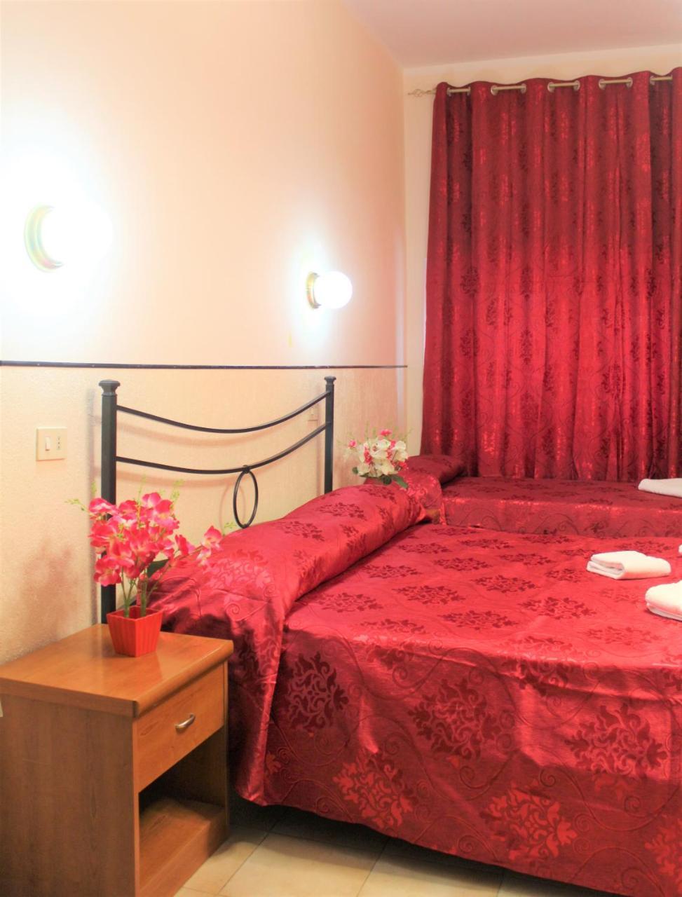 Hotel Eurorooms Рим Экстерьер фото